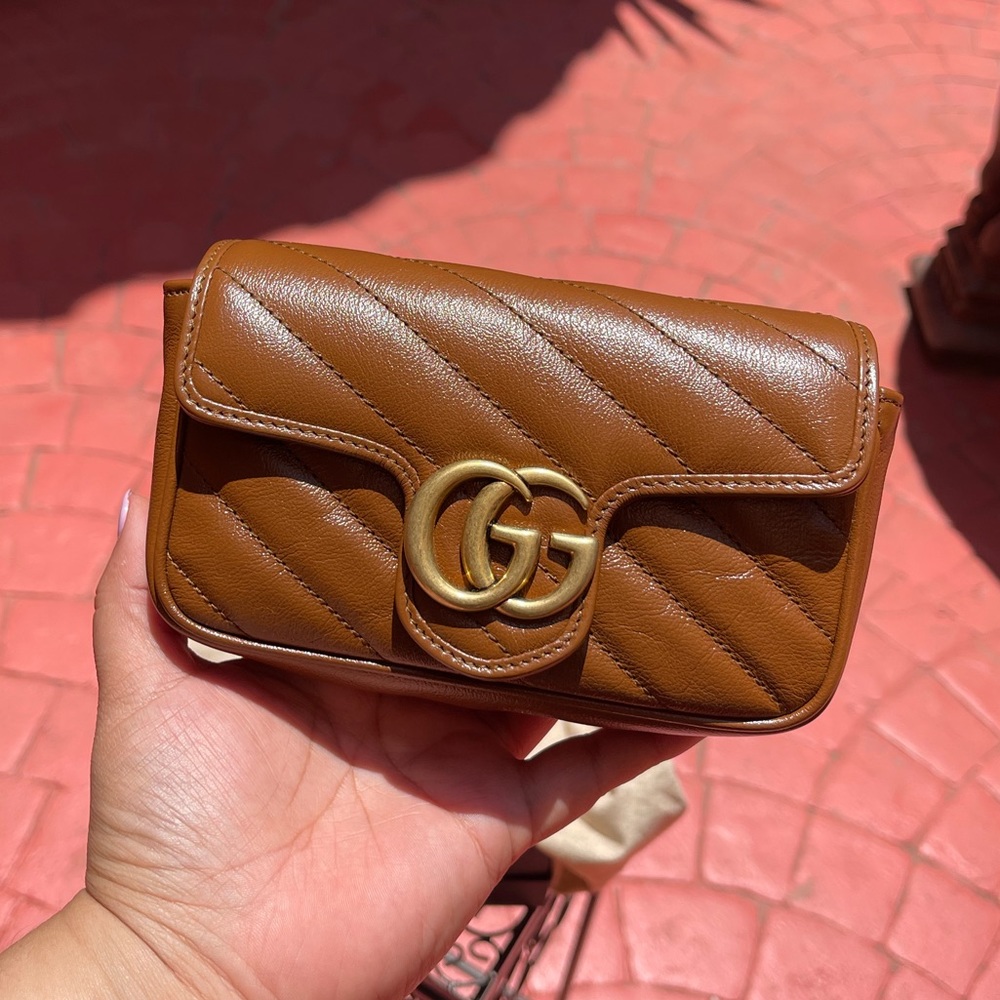 AUTHENTIC GUCCI CROSSBODY BAG